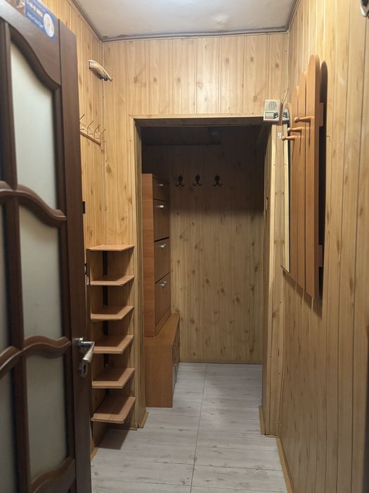 Persoana fizica vand apartament 2 camere nedecomandat in Bacau