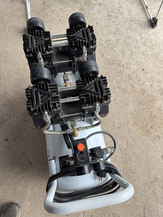 Karcher puzzi 10 + Kompresor ultra silent