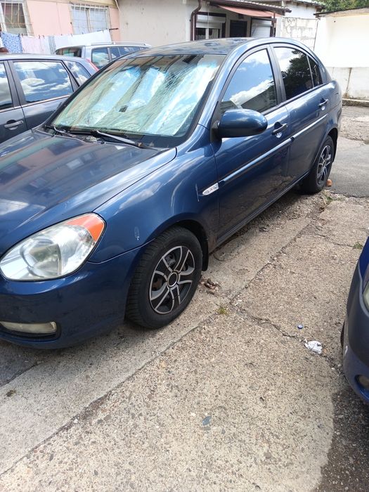Vând Hyundai accent 3