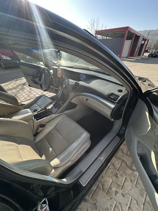 Vand urgent Honda Accord 2009