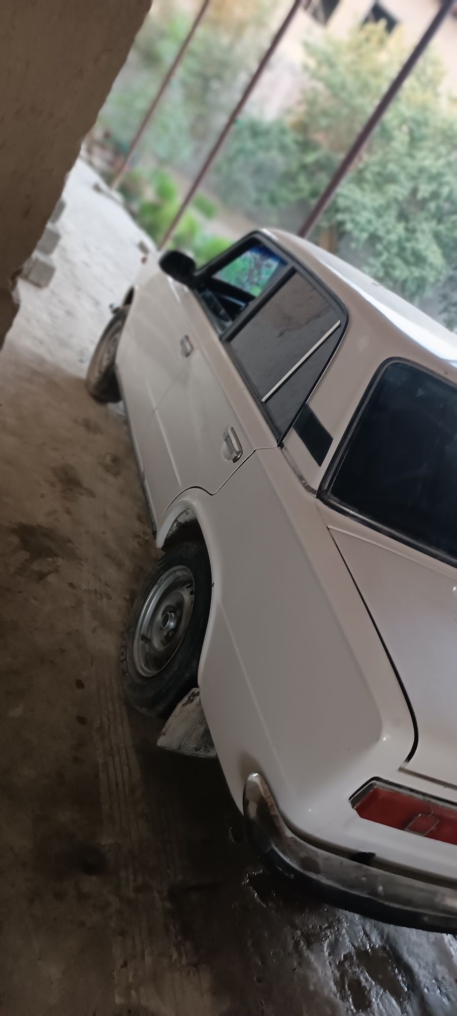 Vaz 2101 sotiladi