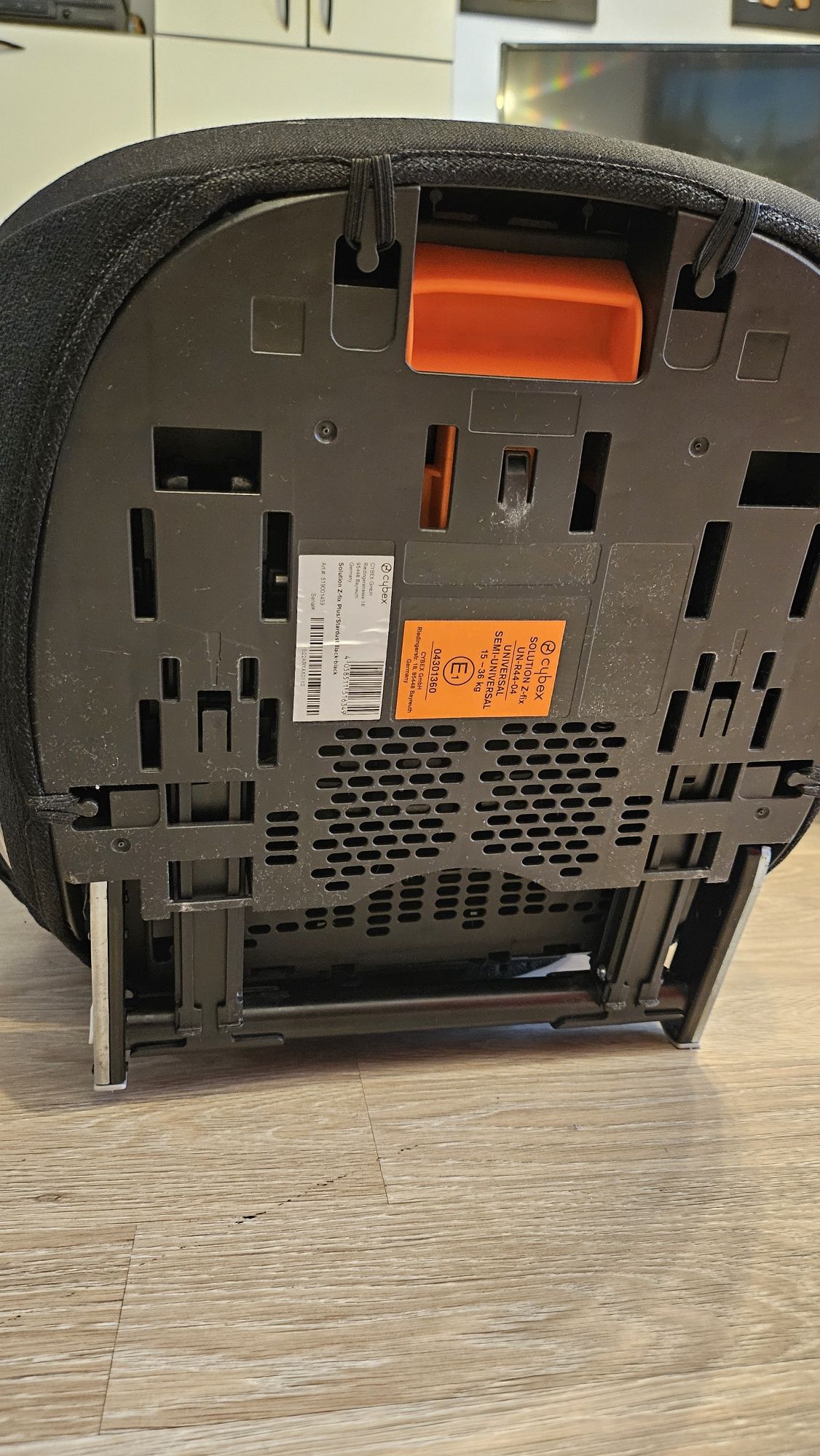 Столче за кола Cybex solution Z-FIX Plus PLATINUM