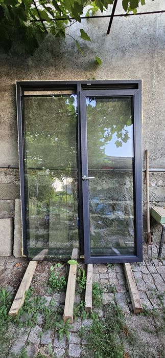 Вратопрозорец дограма REHAU цвят антрацит