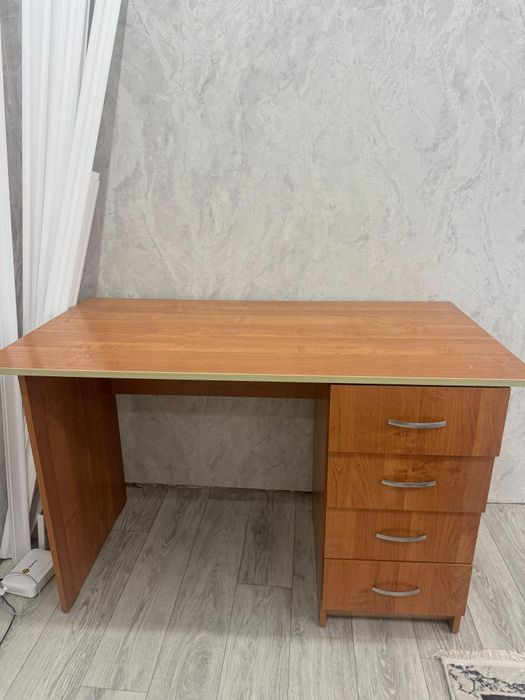 Компьютер Стол .