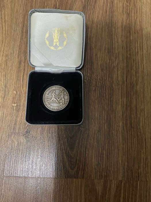 Продам монету 2014 FIFA WORLD CUP BRAZIL tm 100 тенге торг