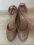 Vand pantofi aurii