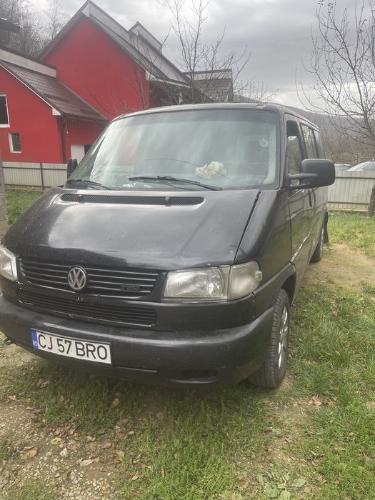 Vand sau schimb vw t4 caravel 2.5