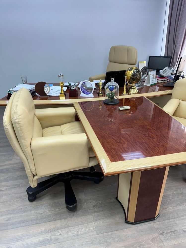 Продается офисная мебель в отличном состоянии