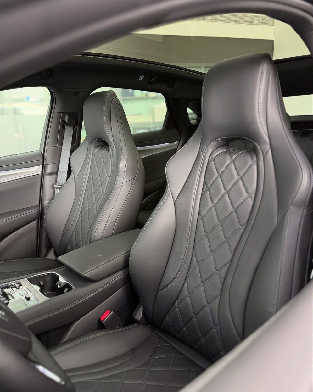 BYD sea lion 610