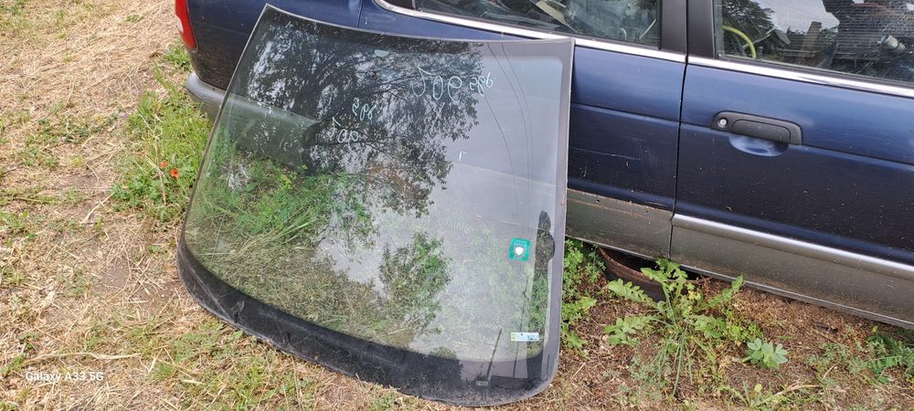 Предно(челно) стъкло за Peugeot 206 /Пежо 206
 2000-2004