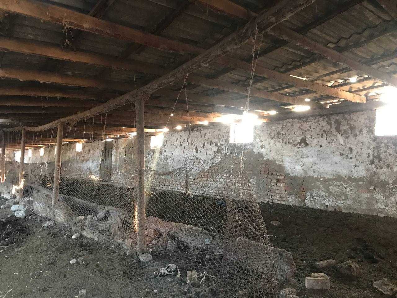 Do`stlik tumanida Molxona binosi bolib tolash sharti bilan sotiladi.