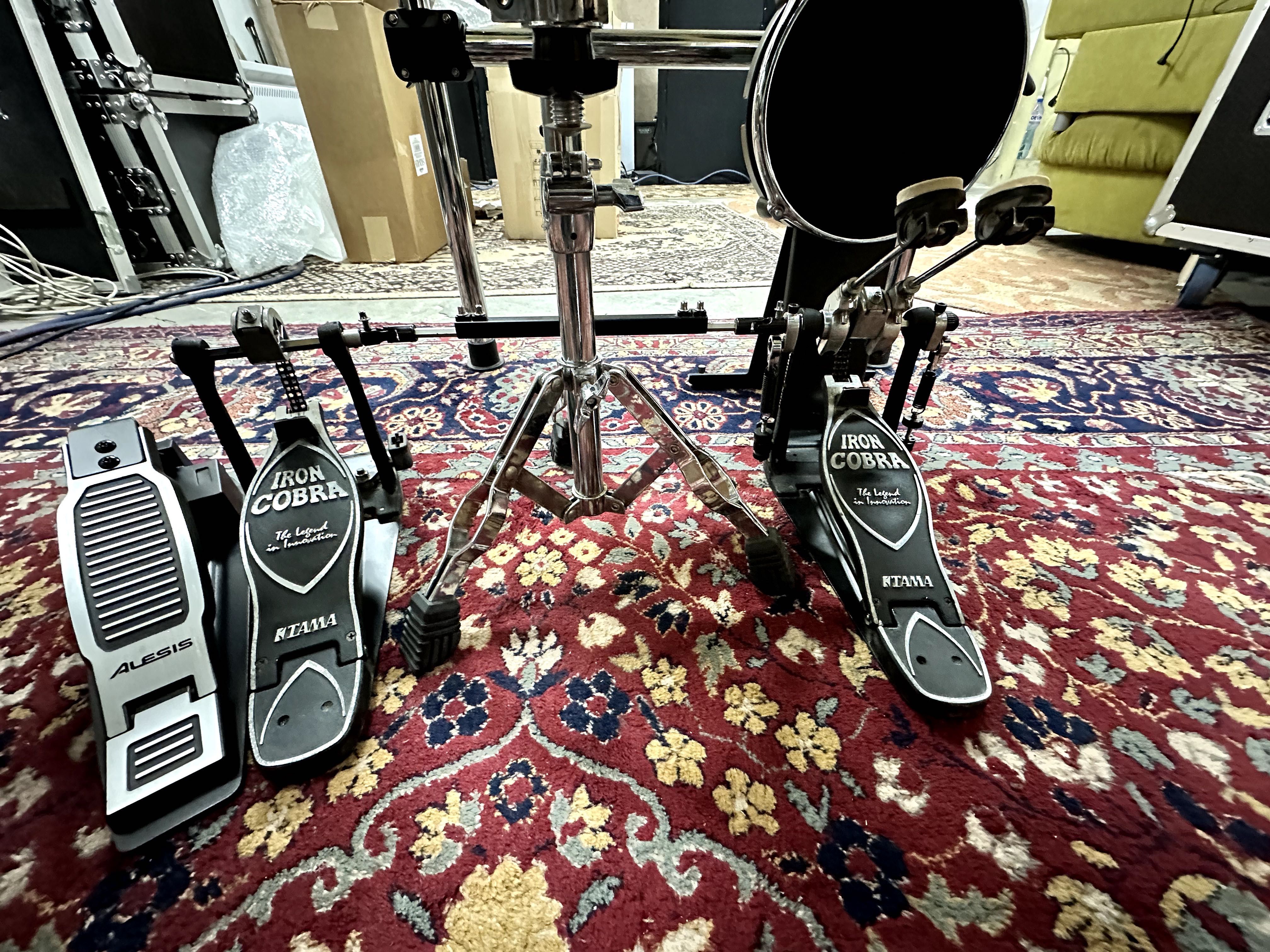 TAMA Iron Cobra Power Glide - Двоен педал за бабарабани.