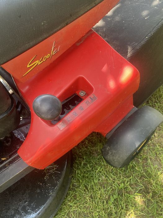 Tractoras de tuns iarba wolf scooter