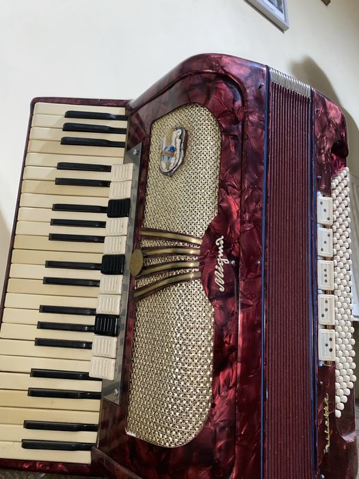 Акордеон Migma 120 баса