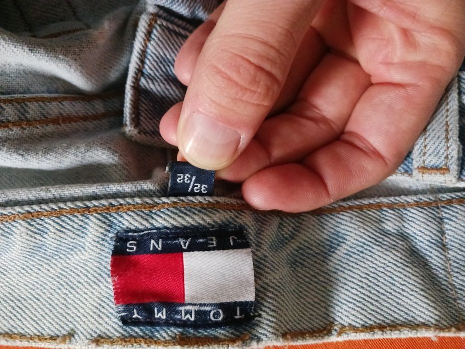 Pantaloni (blugi) scurti Tommy Hilfiger
