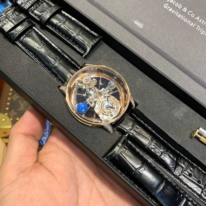 Jacob & Co. Astronomia Tourbillon с кварцов механизъм