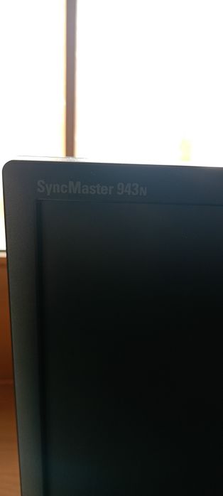 Monitor Samsung Syncmaster 943N