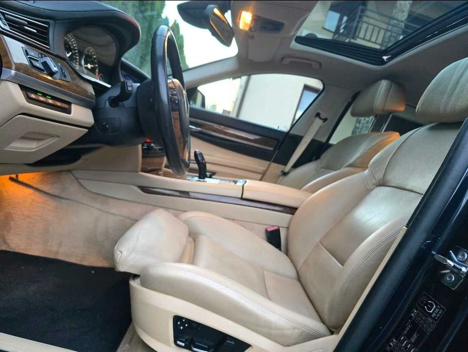 Bmw 750Li M pachet F02 2009
