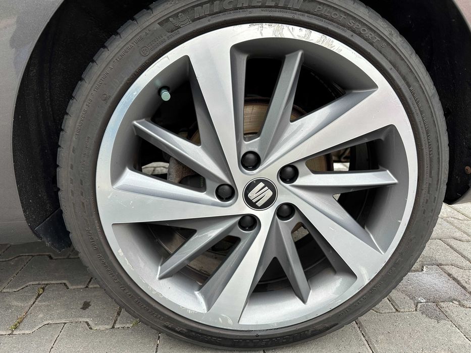 Jante Seat Leon R18 OEM + cauciucuri