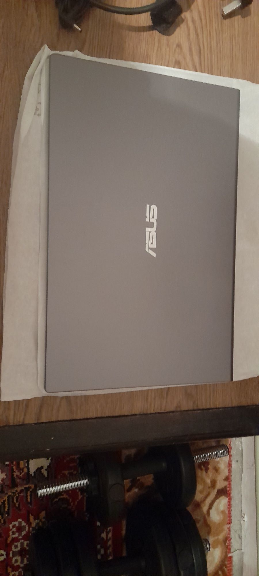 Laptop  Asus i3 new