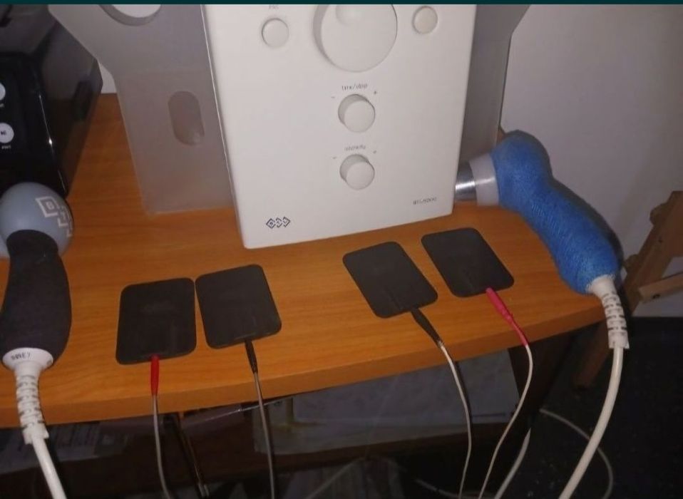 Combină fizioterapie profesională,5 canale:2electro,2Ultrasunet,1Laser