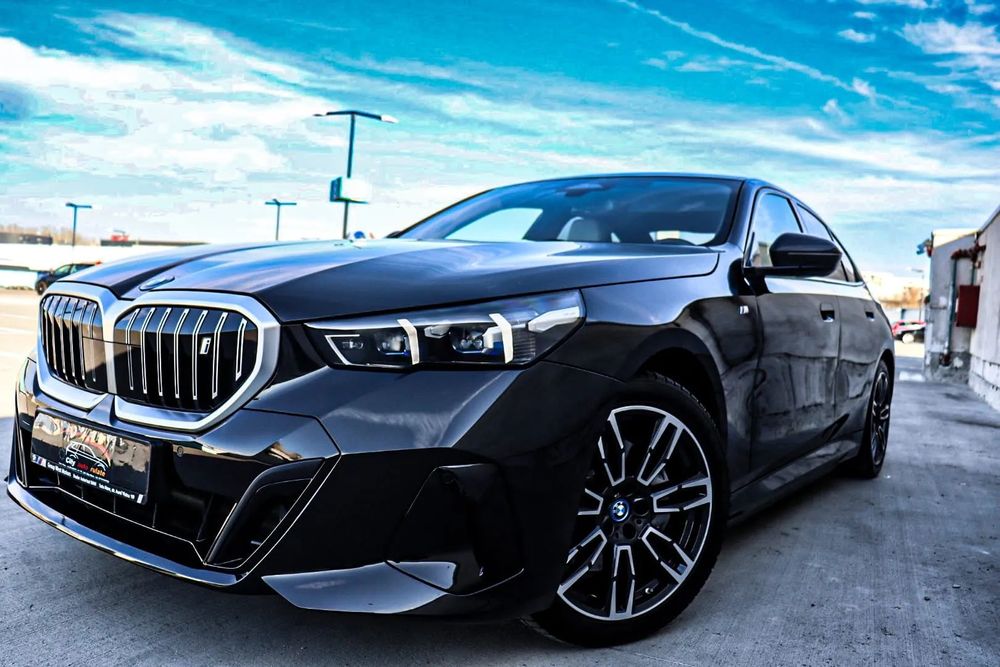 BMW i5 BMW I5 E DRIVE 40- 54900 EURO Electric