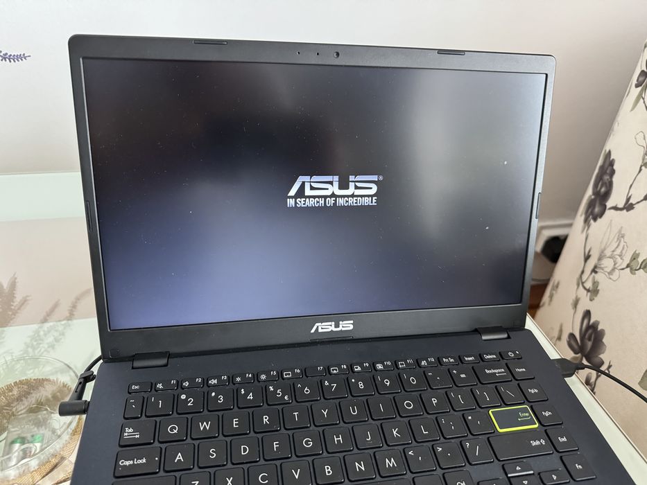 Laptop Asus, Intel Celeron