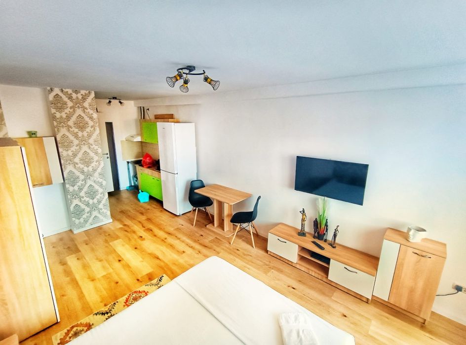 Închiriez garsonieră regim hotelier Piatra Neamț