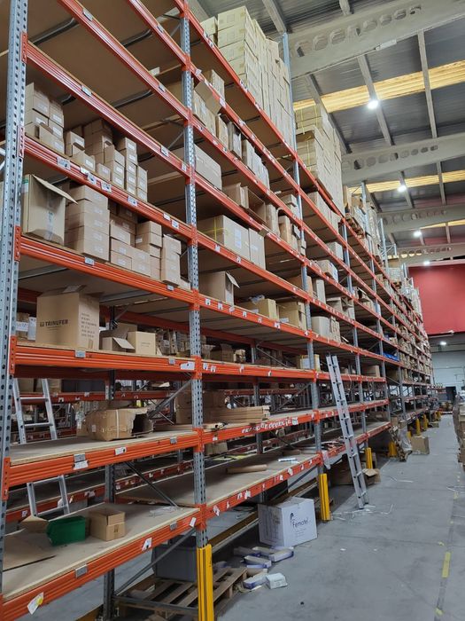 Rafturi metalice premium