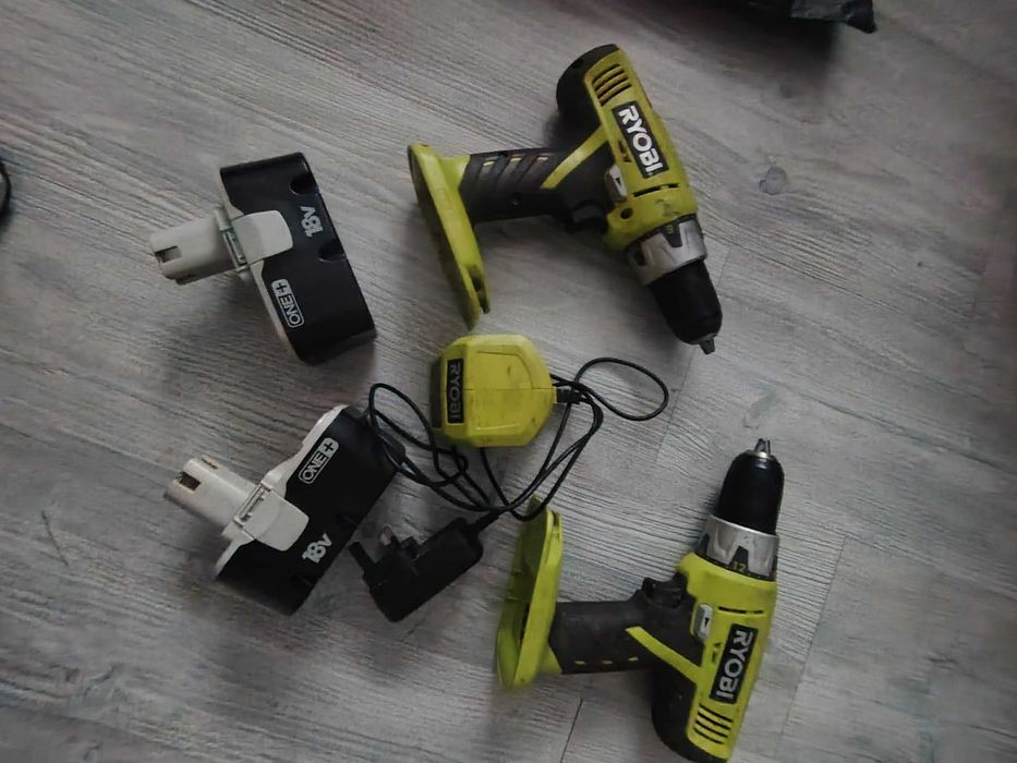 Autofiletanta Ryobi 2 bucăți + încărcător și baterii