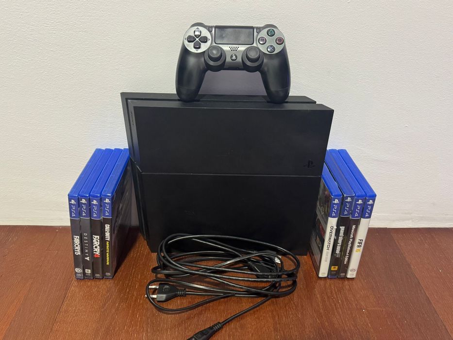 Consola PS4 slim 500GB+controller+8 jocuri