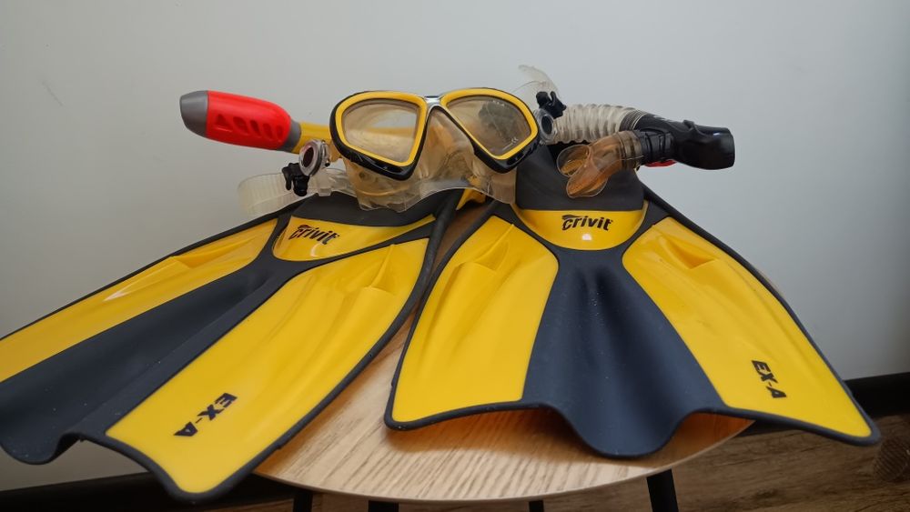Set snorkeling Crivit, masca+tub+labe, putin folosit, stare buna