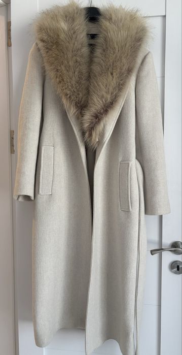 Зимно палто от вълна ZARA