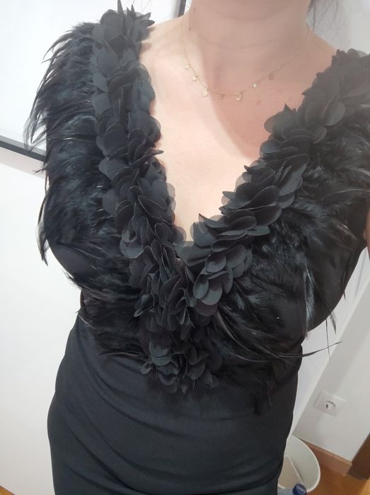Rochie superbă cu pene