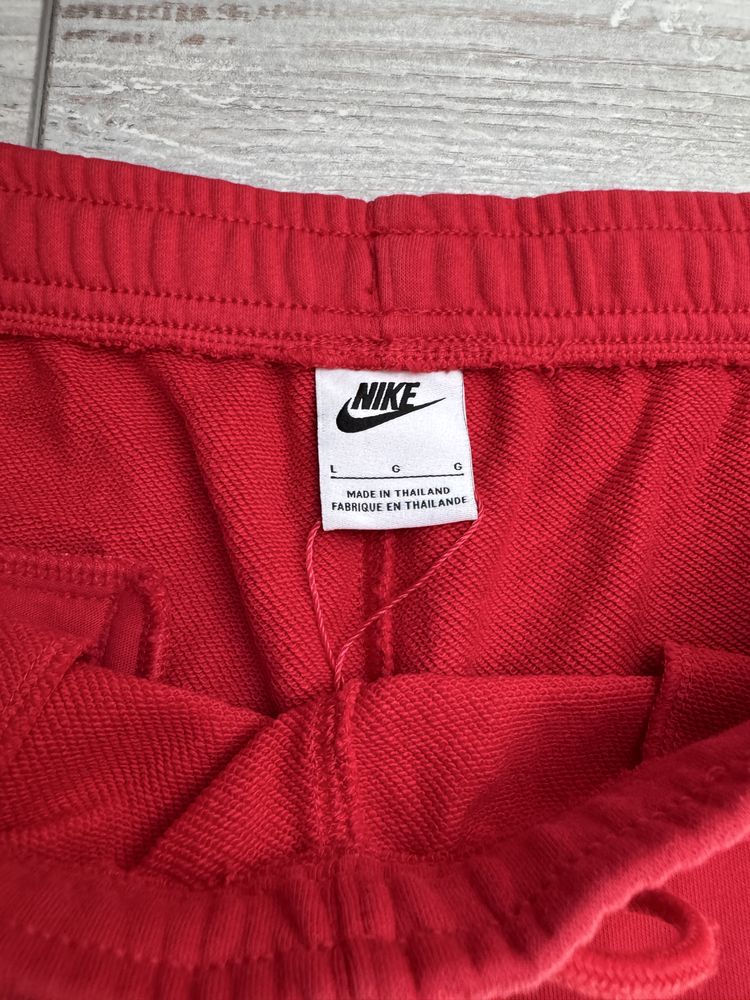 Мъжко! Чисто нов оригинален памучен анцунг Nike M club