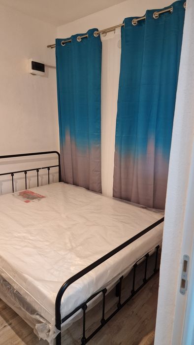 Regim hotelier 2 camere km 0 in targul de craciun ,400lei/noapte