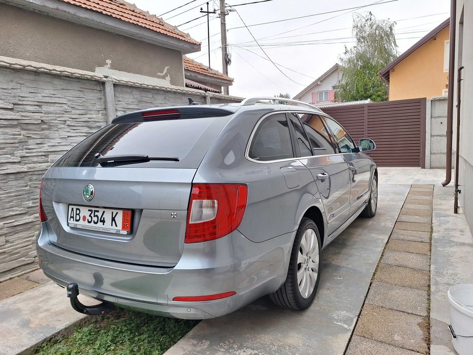 Skoda Superb 2.0 TDI 2013 KM REALI IMPECABILA Model DOTAT Nr Valabile