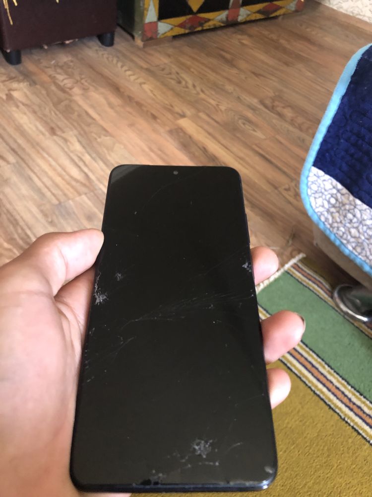 Redmi note 10 в хорошем состаяний
