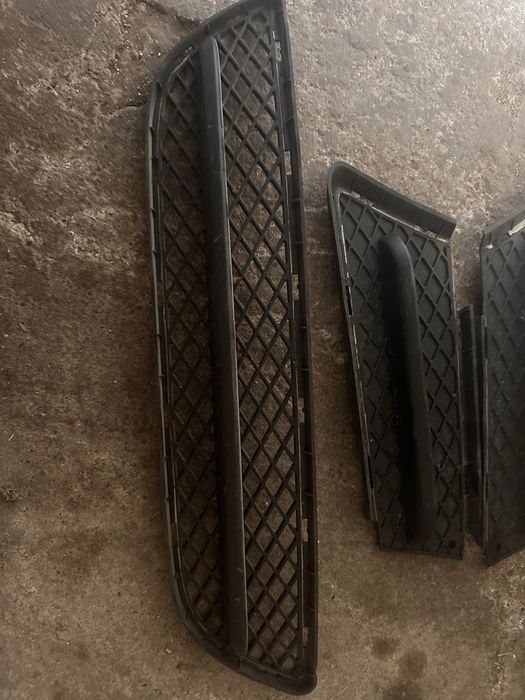 Странични решетки за Е90