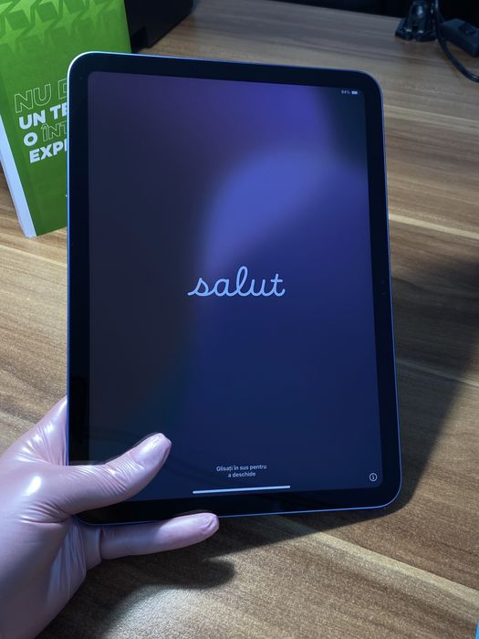 iPad 10-inch (10th-generation) / 64 / Wi-fi / Blue / Ca nou |