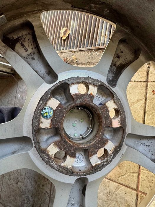 Jante LEXUS R18 cu anvelope iarna / vara