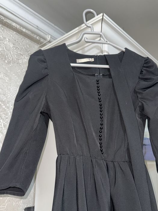 Черное платье классик