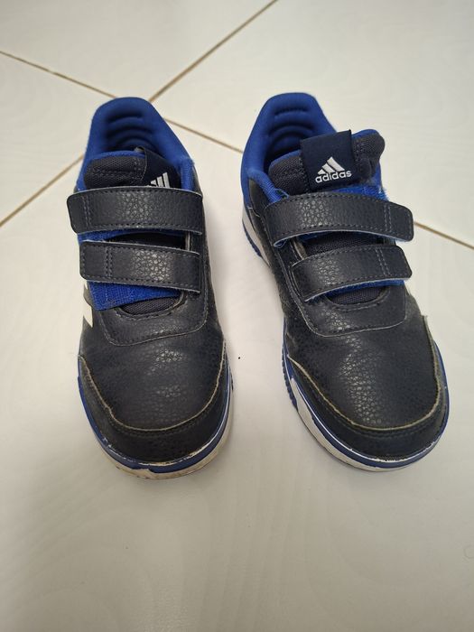 Adidas băieți marimea 33