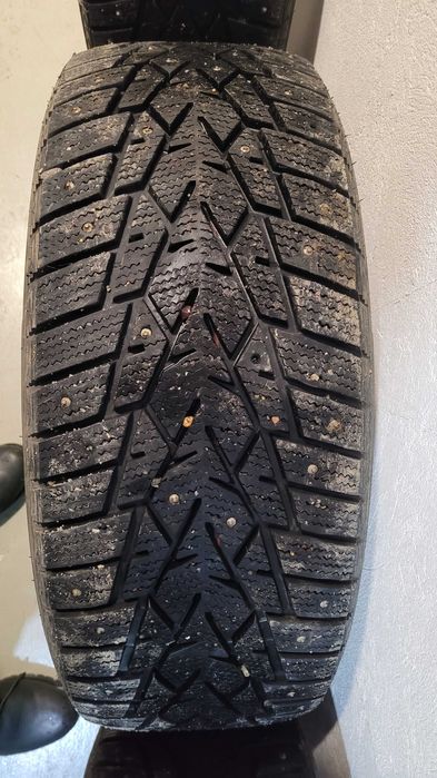 шины зимние шипованные 235/55R 18