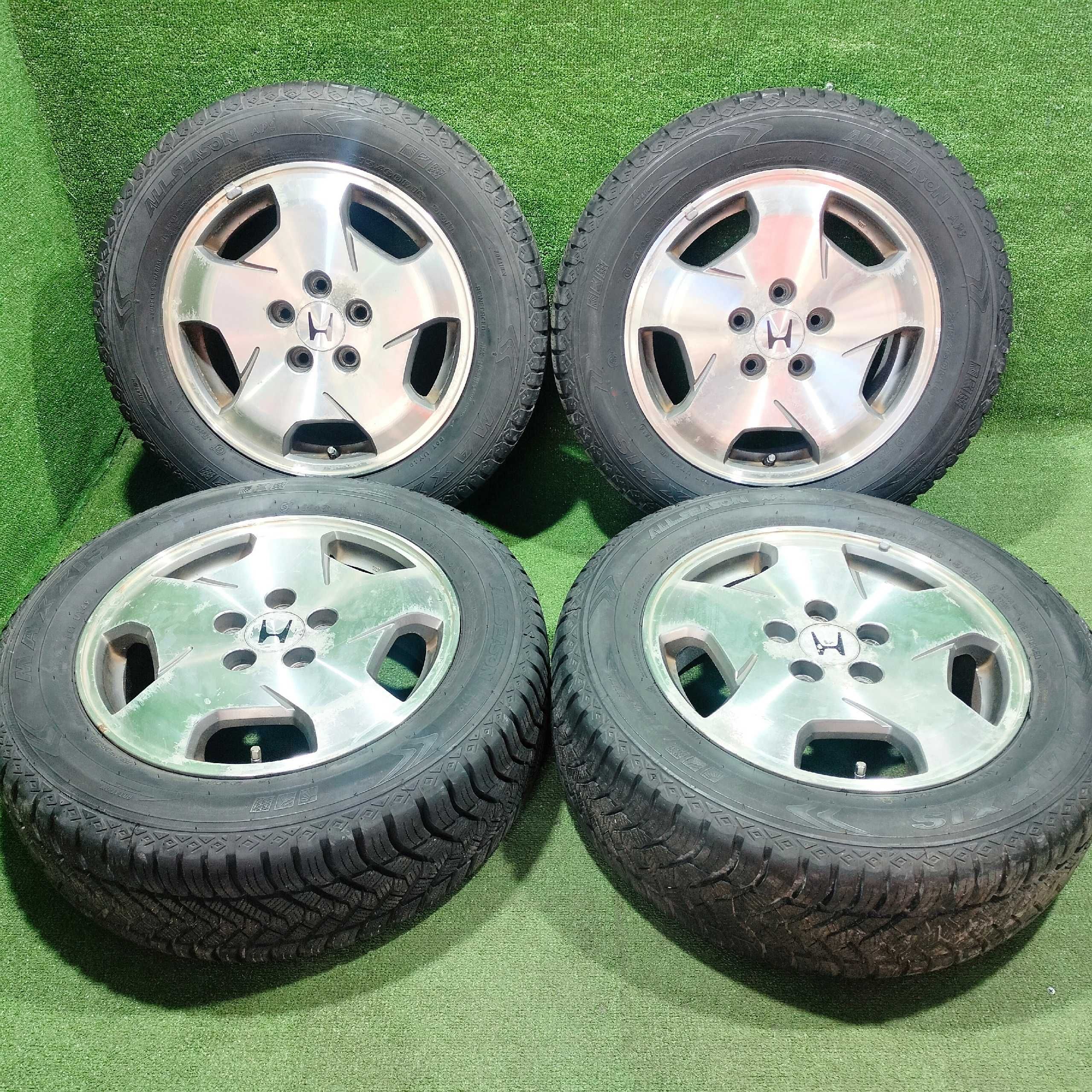 Продам Диск с шинами Maxxis all season на Honda 215/60R16 5/114,3