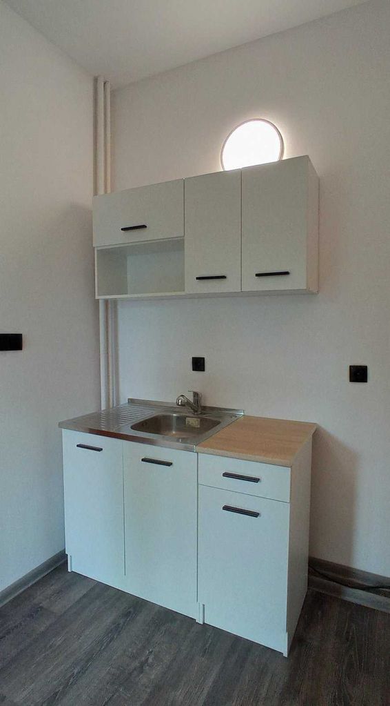 Дава се под наем Офис в София, Лозенец - 89 кв.м за 1100 € - Снимка #4