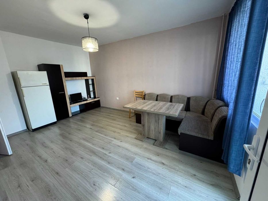 Предлагаме за продажба двустаен апартамент в ЕПК блок, в Славейков