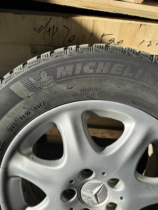 Продам шины MICHELIN