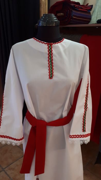 Дамска фолклорна риза-75 лв