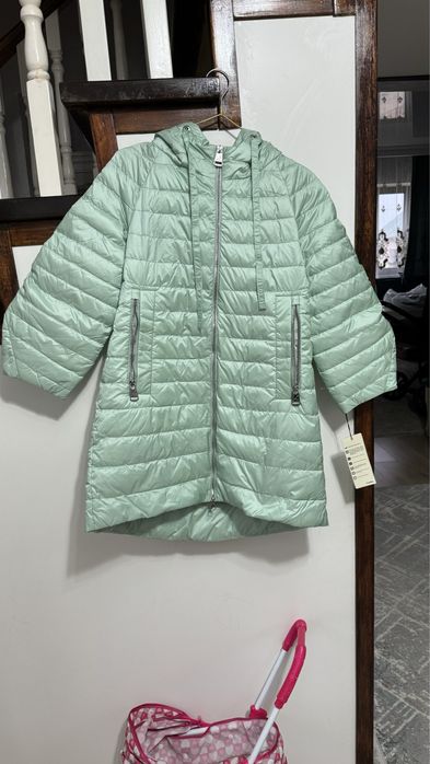 Куртка совершенно новая осень-весна